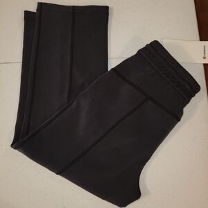 NWT Lululemon Softstreme High-Rise Straight Leg Crop 24” - Black Size 4